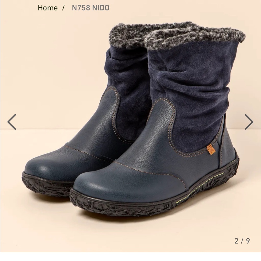 El Naturalista Navy Leather and Suede Ankle Boots